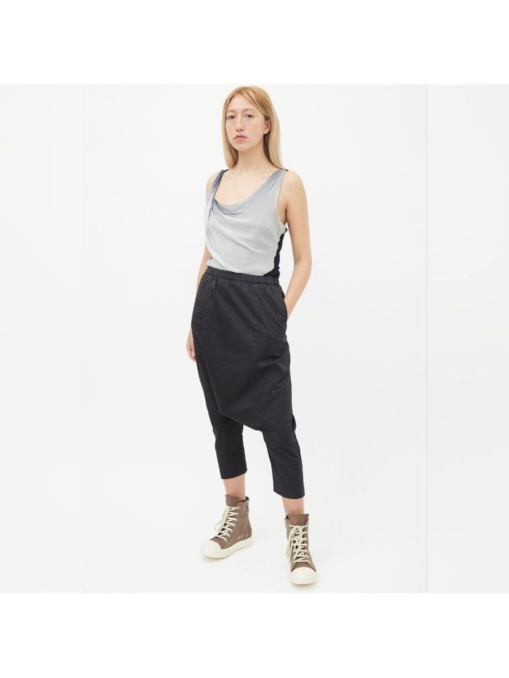 HP. Comme de Garcons X H&M  Black Drop Seat Slim Leg Capri